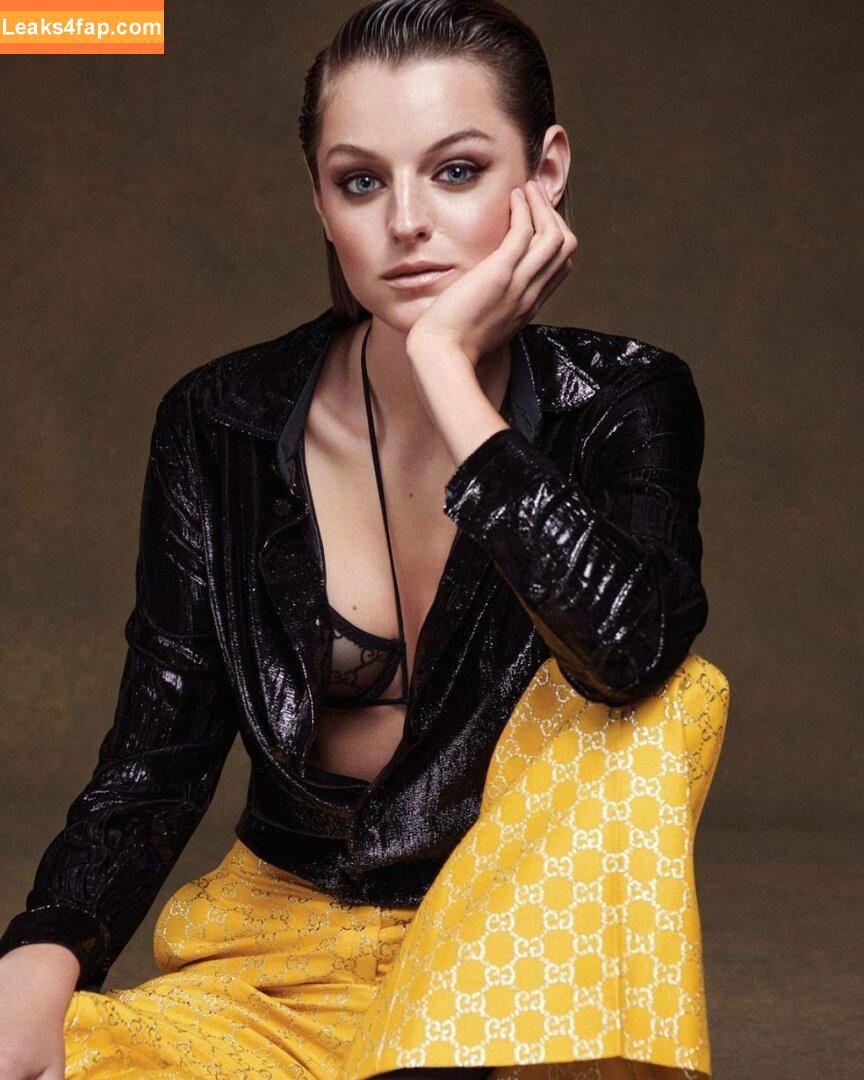 Emma Corrin / emmalouisecorrin leaked photo photo #0023