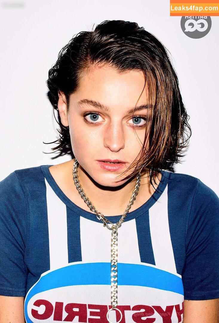 Emma Corrin / emmalouisecorrin leaked photo photo #0044