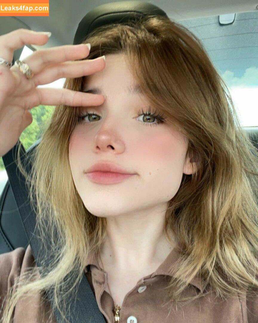 emmyuh / emmybeehz / emmyurr leaked photo photo #0015