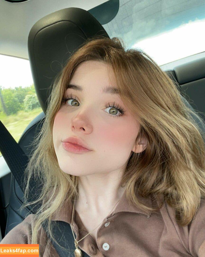 emmyuh / emmybeehz / emmyurr leaked photo photo #0017
