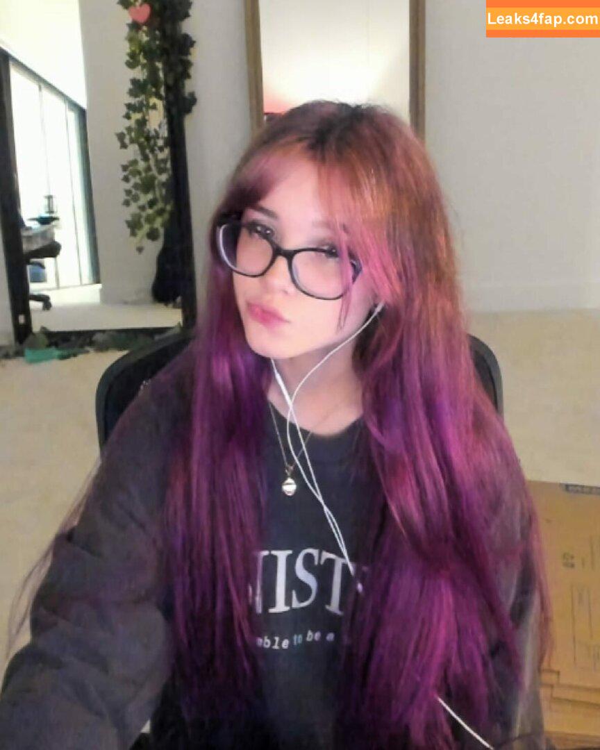 emmyuh / emmybeehz / emmyurr leaked photo photo #0047