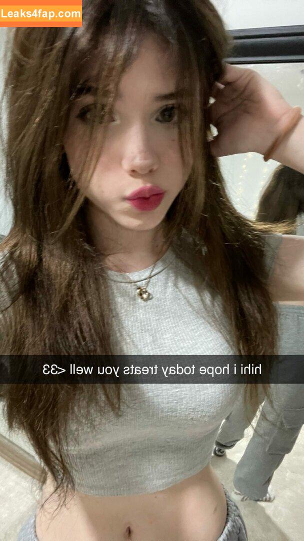 emmyuh / emmybeehz / emmyurr leaked photo photo #0059