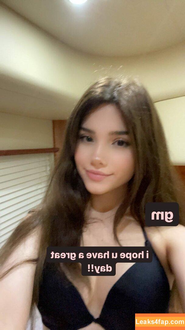 emmyuh / emmybeehz / emmyurr leaked photo photo #0062