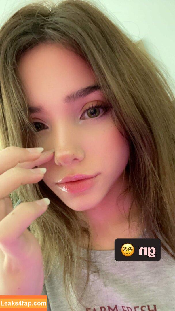 emmyuh / emmybeehz / emmyurr leaked photo photo #0064