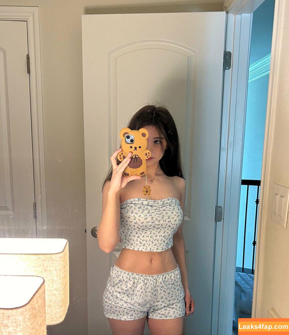 emmyuh / emmybeehz / emmyurr leaked photo photo #0087