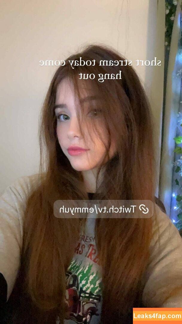 emmyuh / emmybeehz / emmyurr leaked photo photo #0097