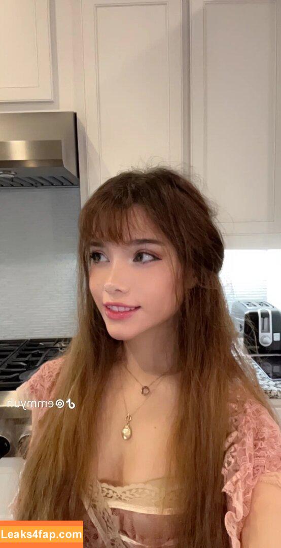 emmyuh / emmybeehz / emmyurr leaked photo photo #0101