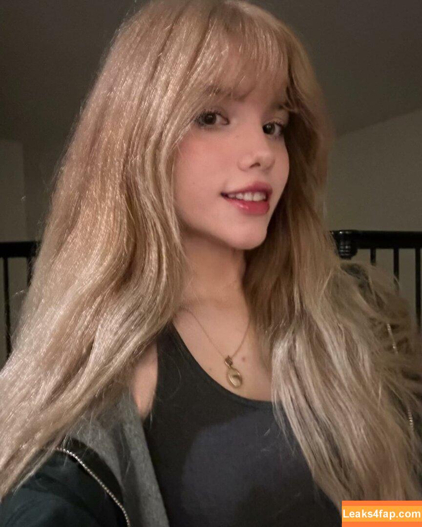 emmyuh / emmybeehz / emmyurr leaked photo photo #0111