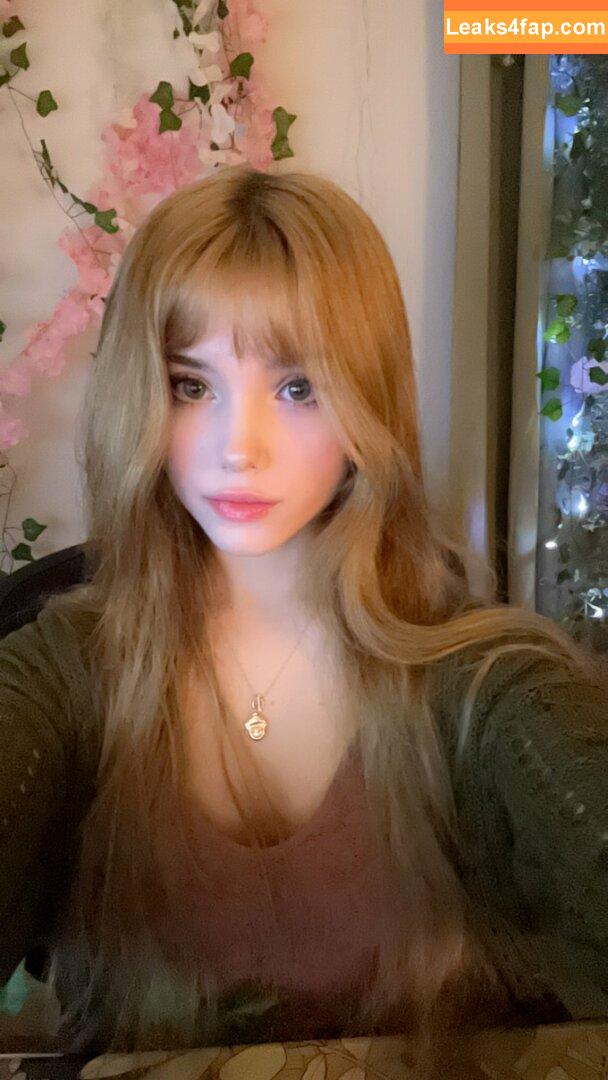 emmyuh / emmybeehz / emmyurr leaked photo photo #0119