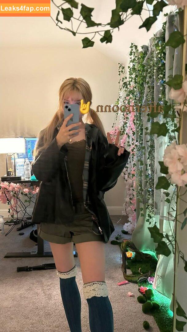 emmyuh / emmybeehz / emmyurr leaked photo photo #0127