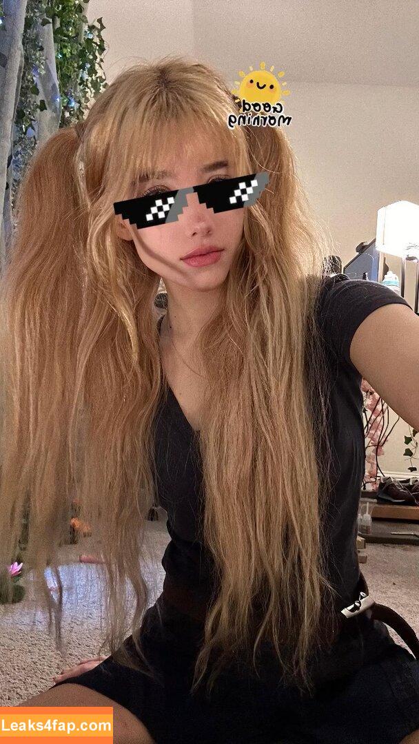 emmyuh / emmybeehz / emmyurr leaked photo photo #0135