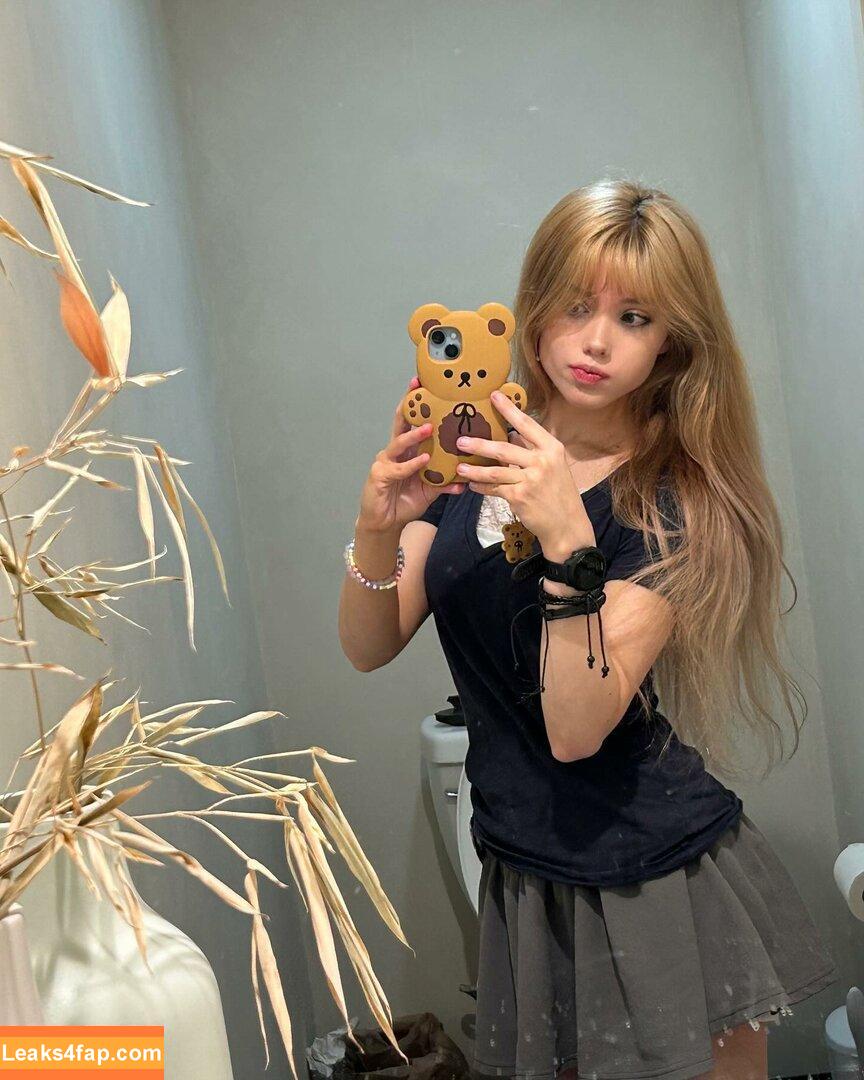 emmyuh / emmybeehz / emmyurr leaked photo photo #0137