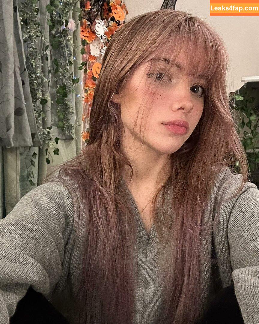 emmyuh / emmybeehz / emmyurr leaked photo photo #0145