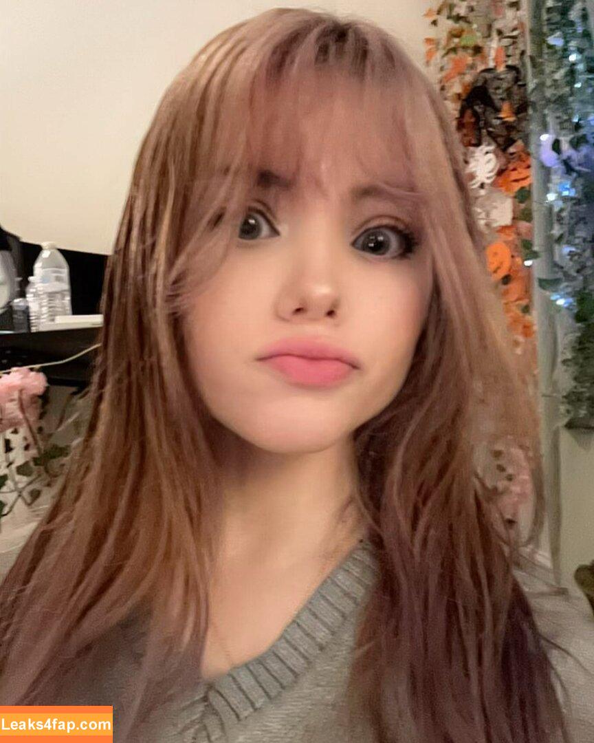 emmyuh / emmybeehz / emmyurr leaked photo photo #0146