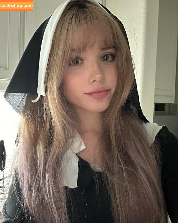 emmyuh / emmybeehz / emmyurr leaked photo photo #0154