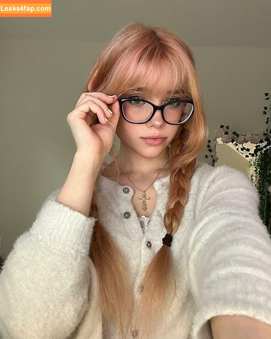 emmyuh / emmybeehz / emmyurr leaked photo photo #0169