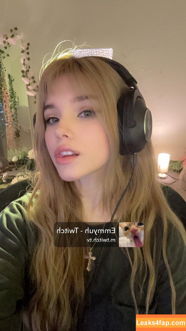 emmyuh / emmybeehz / emmyurr leaked photo photo #0197