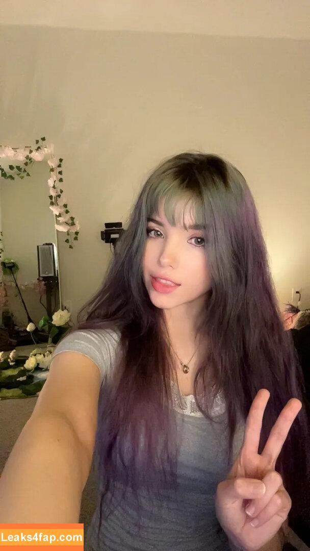 emmyuh / emmybeehz / emmyurr leaked photo photo #0221