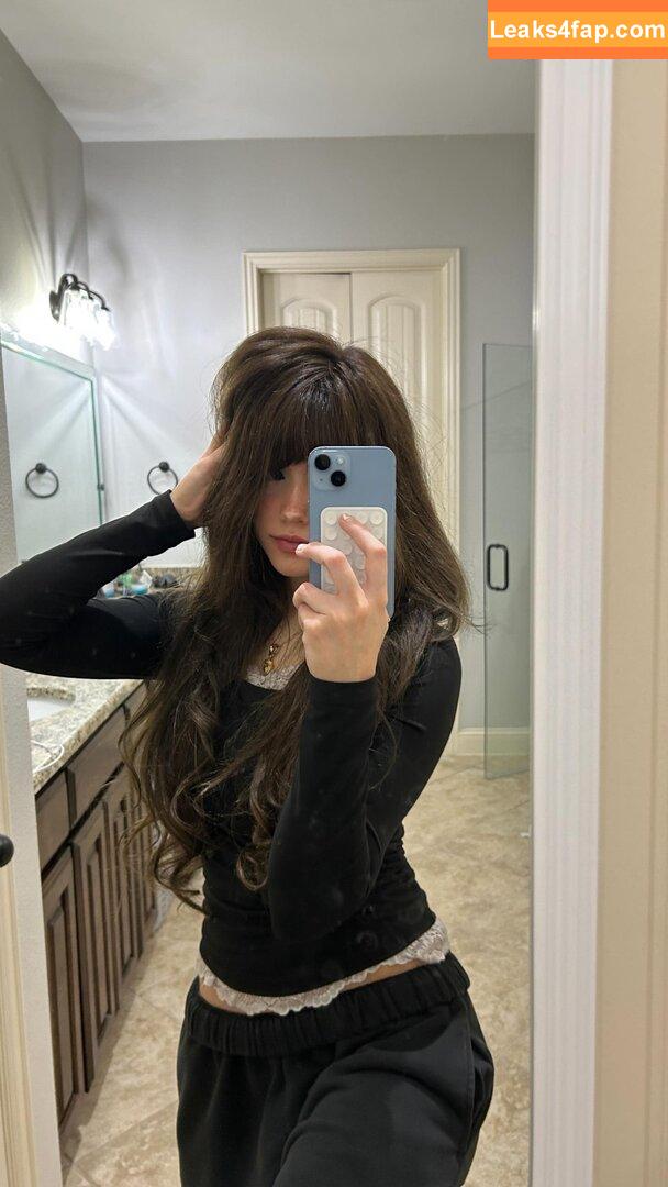 emmyuh / emmybeehz / emmyurr leaked photo photo #0237