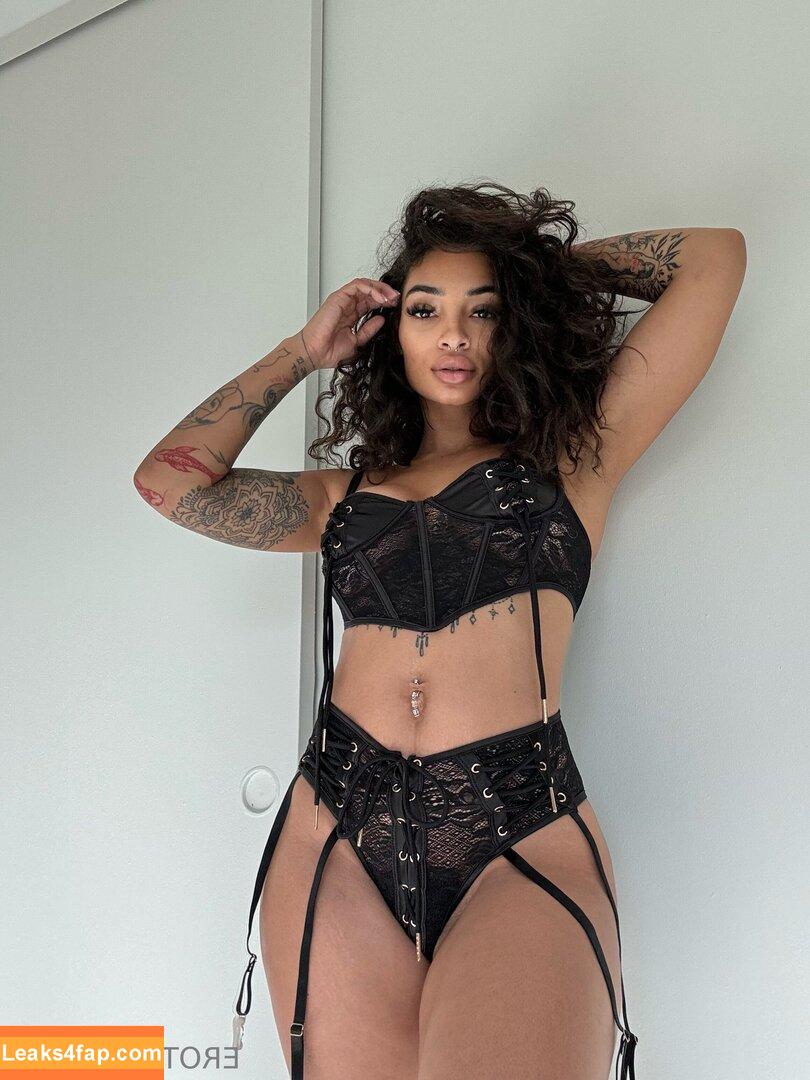 eroticmedusa / spiritualmedusa leaked photo photo #0063