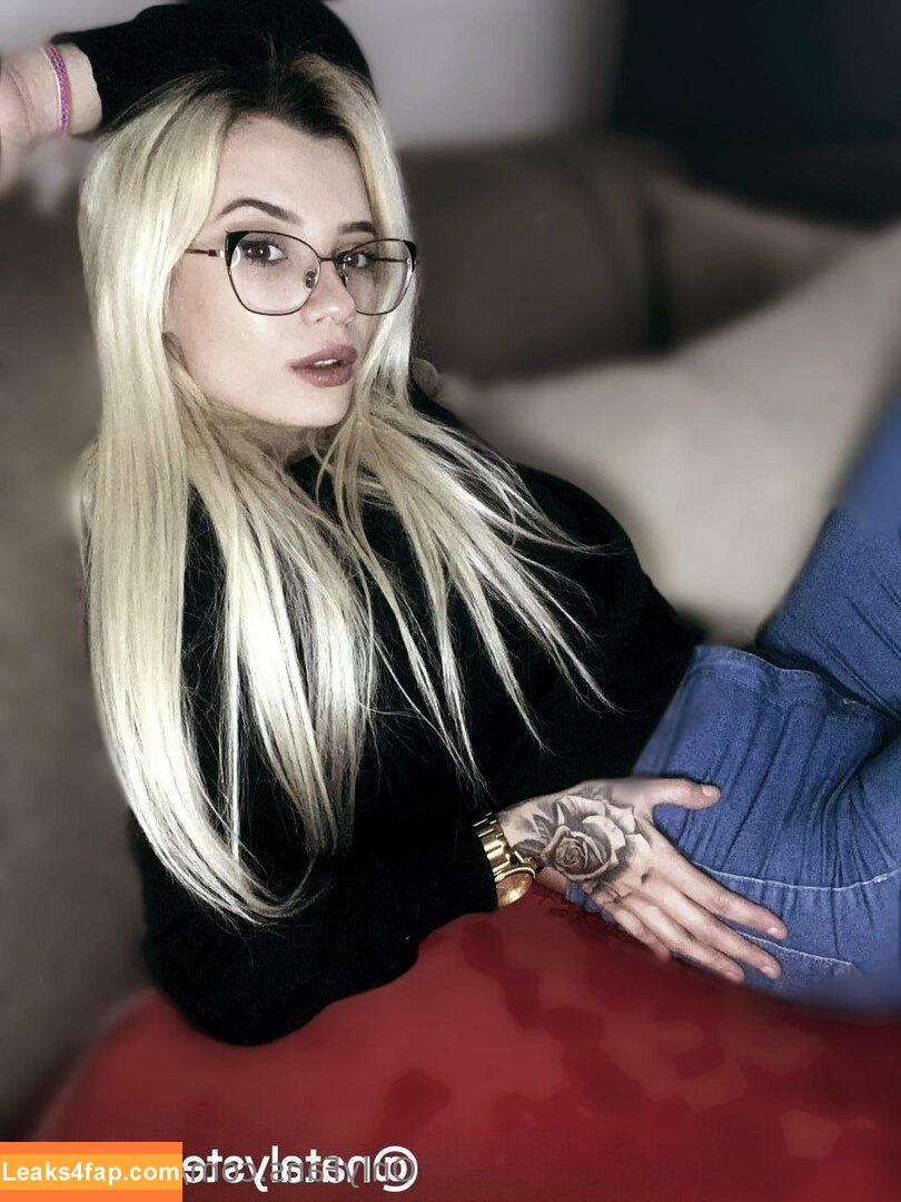 esterfreee / esteemaree_ leaked photo photo #0006
