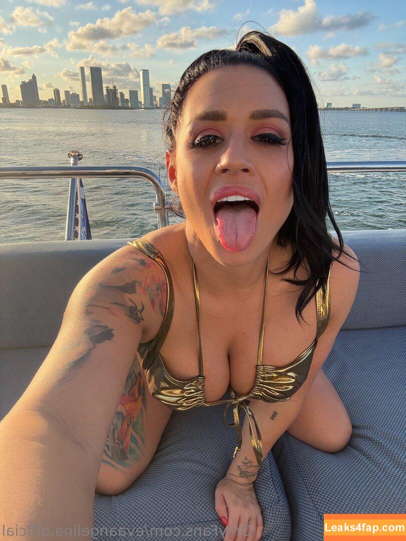 Eva Angelina / evaangelina.official / evaangelina.xoxo leaked photo photo #0290