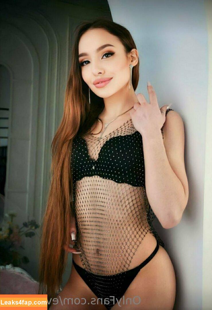 eva_torrid / evatori leaked photo photo #0197