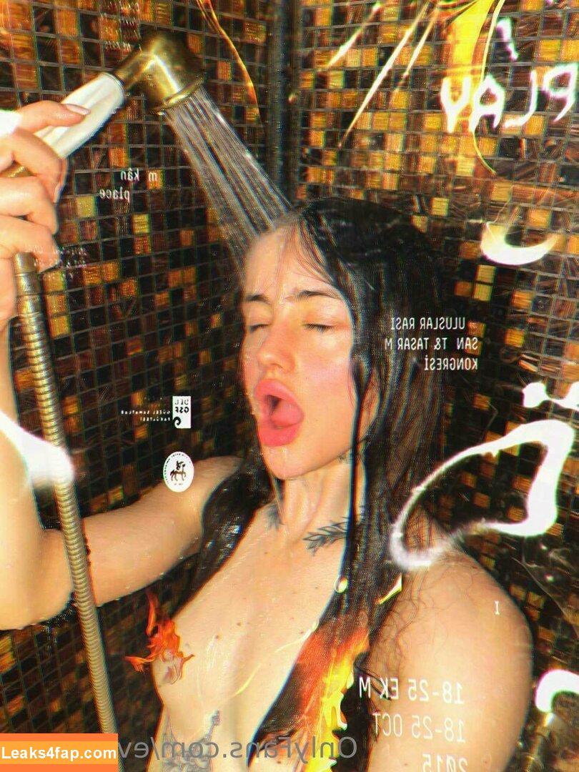 eva_torrid / evatori leaked photo photo #0253