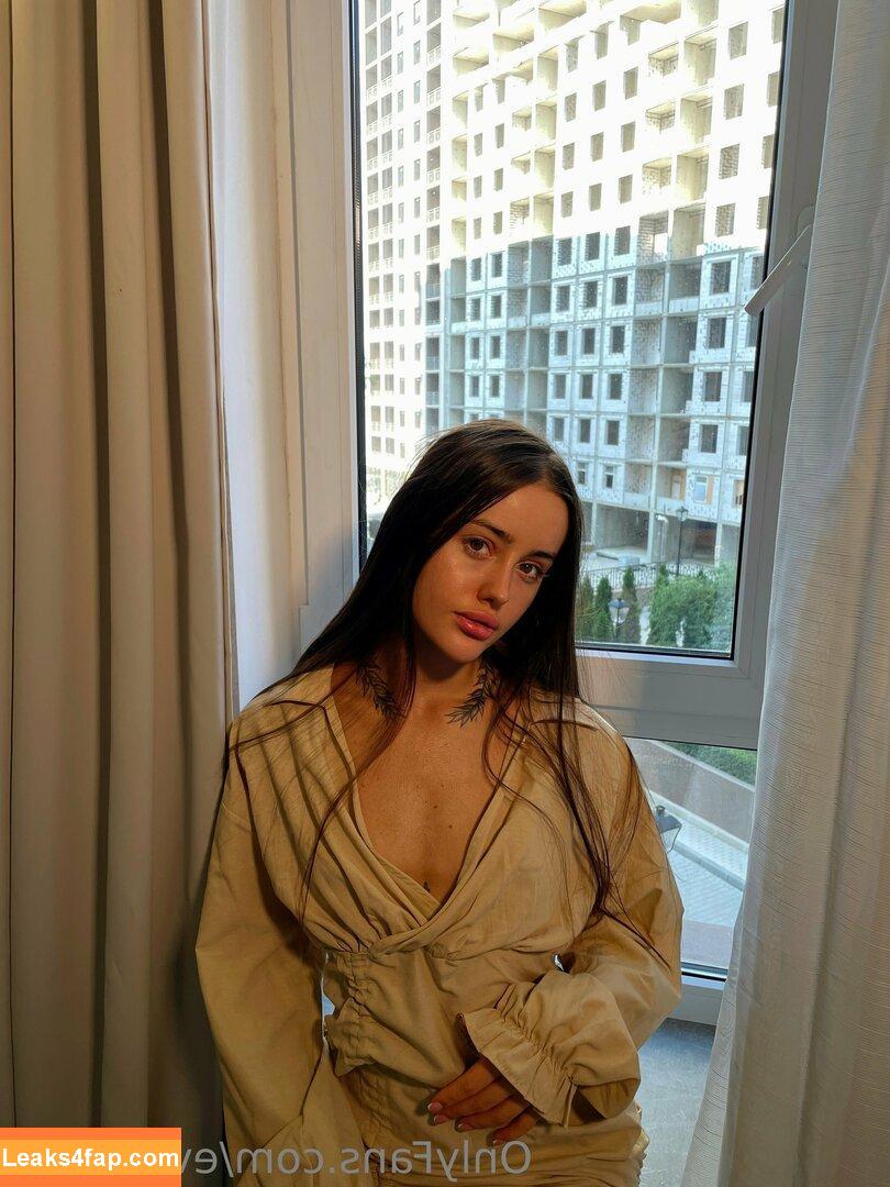 eva_torrid / evatori leaked photo photo #0259