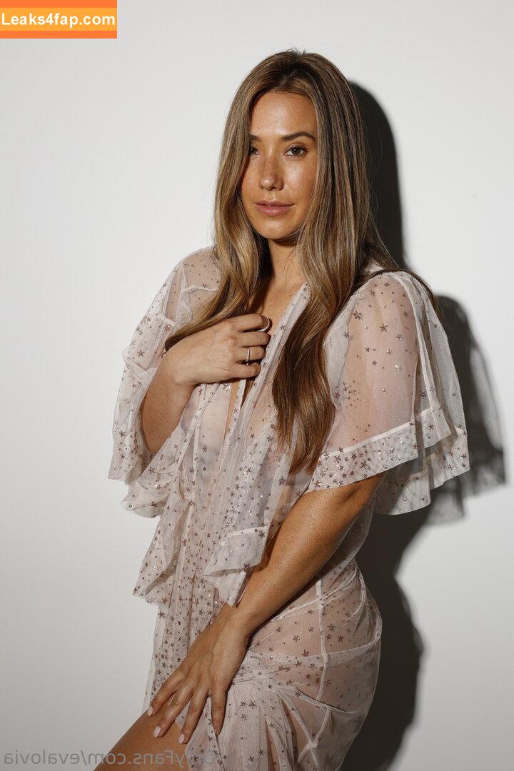 evalovia /  leaked photo photo #0196