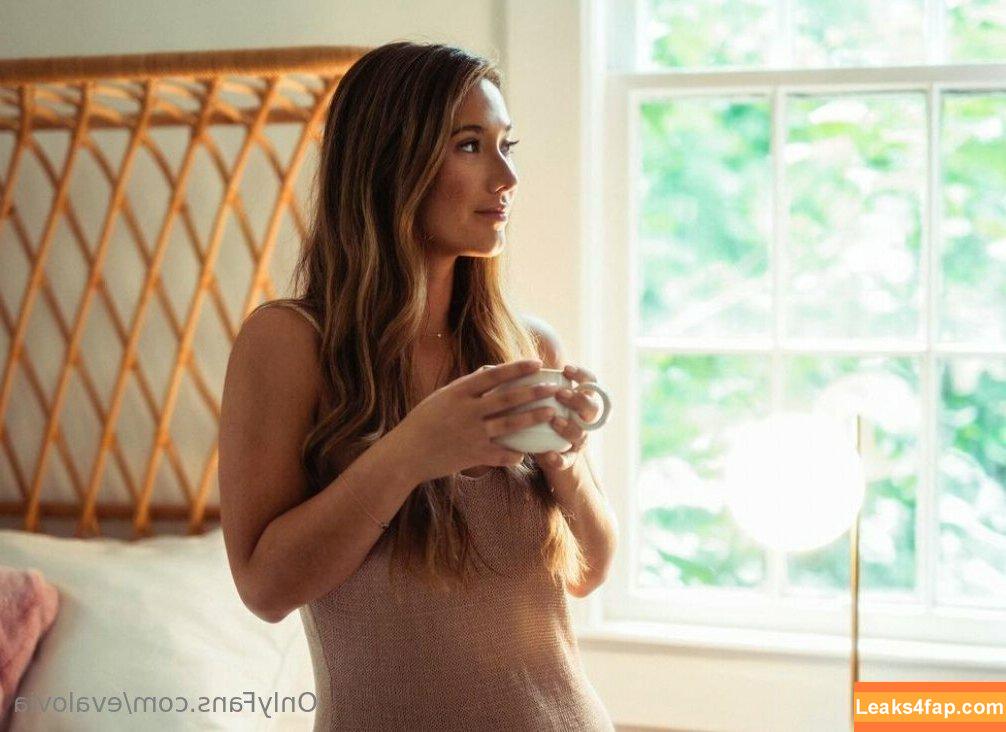 evalovia /  leaked photo photo #0312