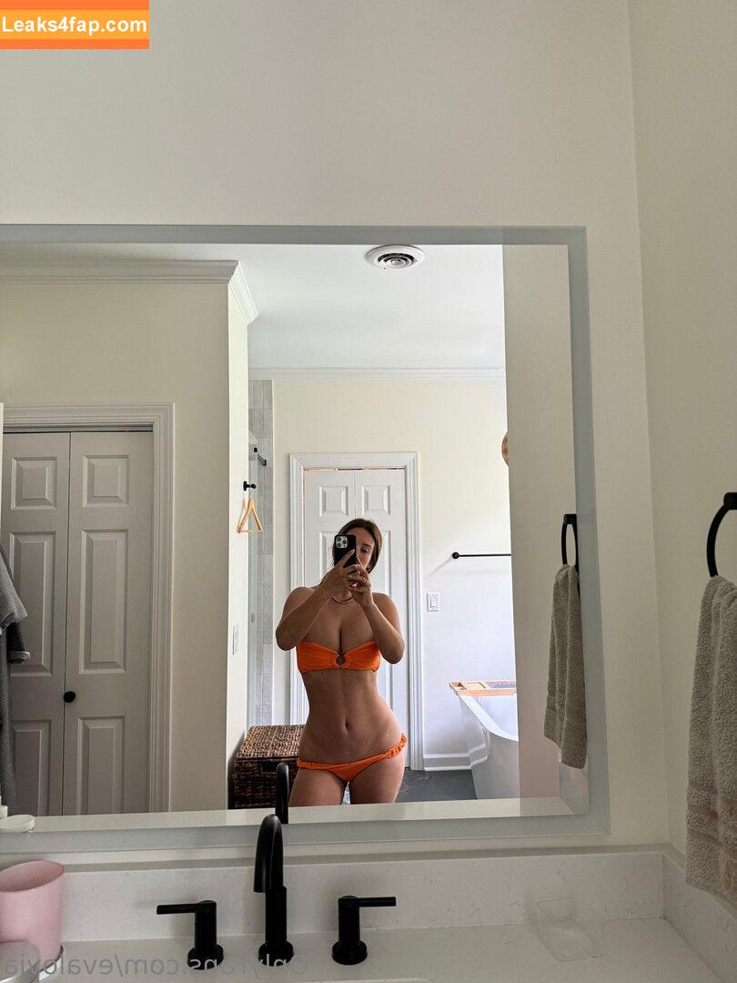 evalovia /  leaked photo photo #0349