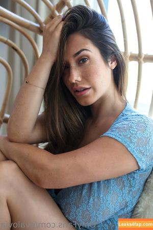 evalovia photo #0104