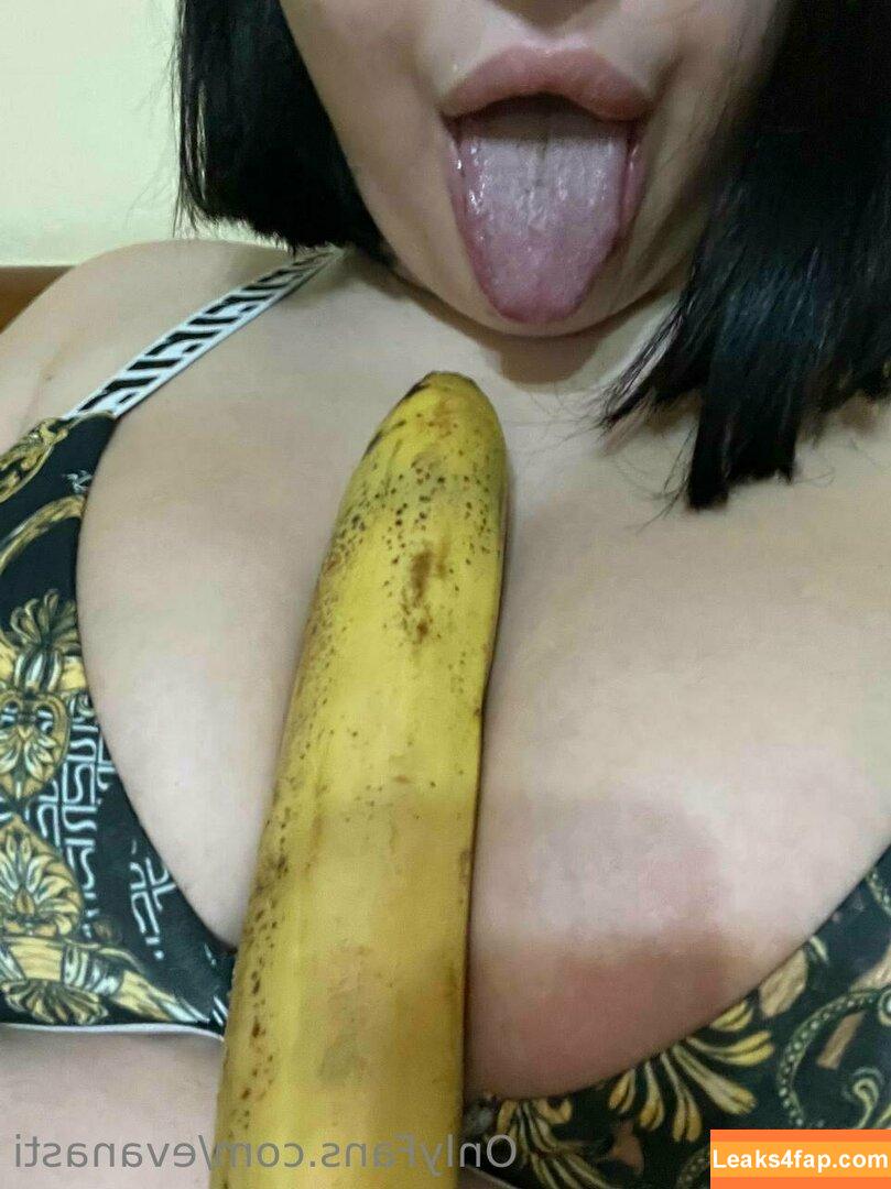 evanasti / evanasti67 leaked photo photo #0004