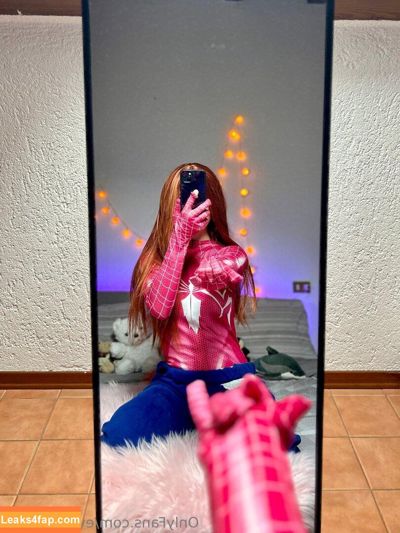evelyn.miller / theevelynmiller leaked photo photo #0007