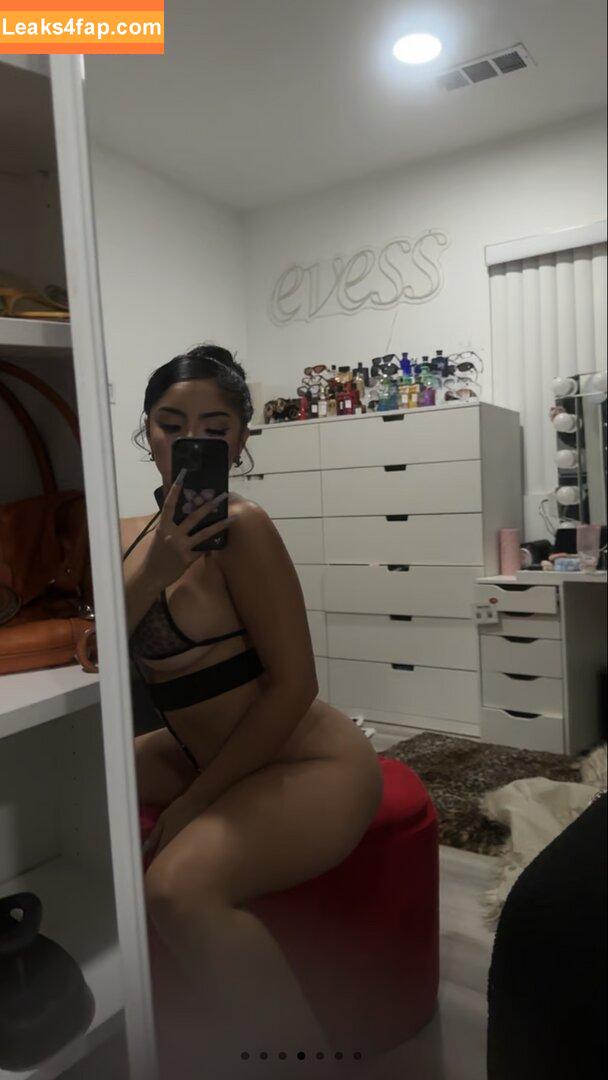 Evelyn Ortiz / _evess leaked photo photo #0035