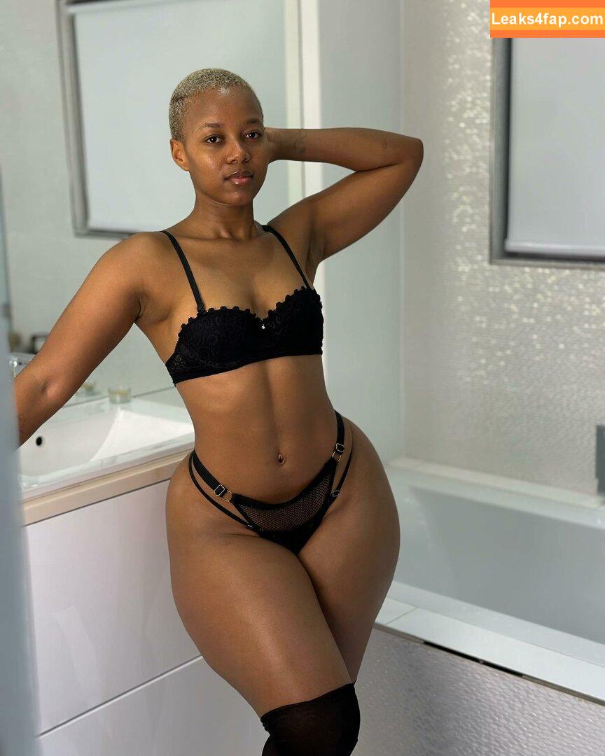 Faustina Thobakgale / faustinaroyale leaked photo photo #0020
