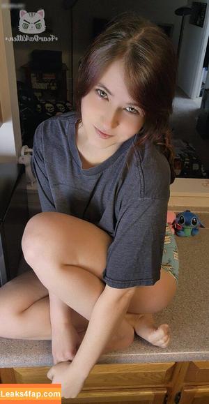 FearDaKitten photo #0383