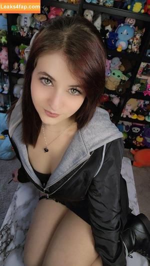 FearDaKitten photo #0472