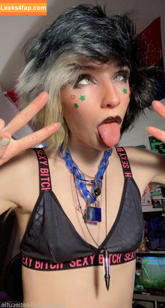 Feetiecutie / Kayla Lavigne / footiecutie leaked photo photo #0051