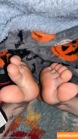 Feetiecutie фото #0053