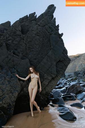 FemJoy photo #3178