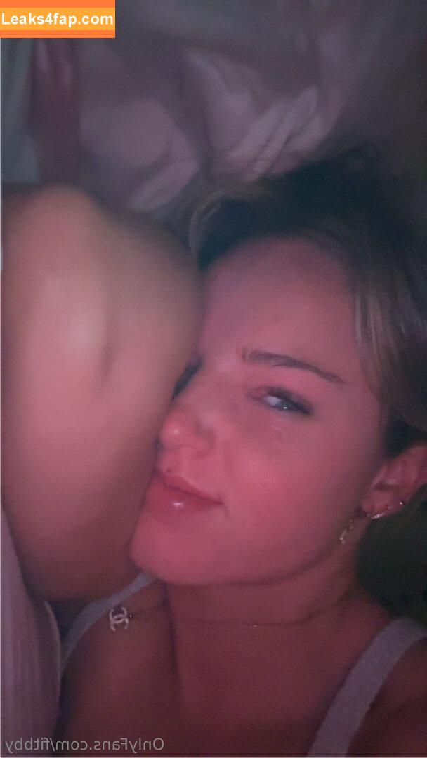 fitbby / presleyfirefly leaked photo photo #0002