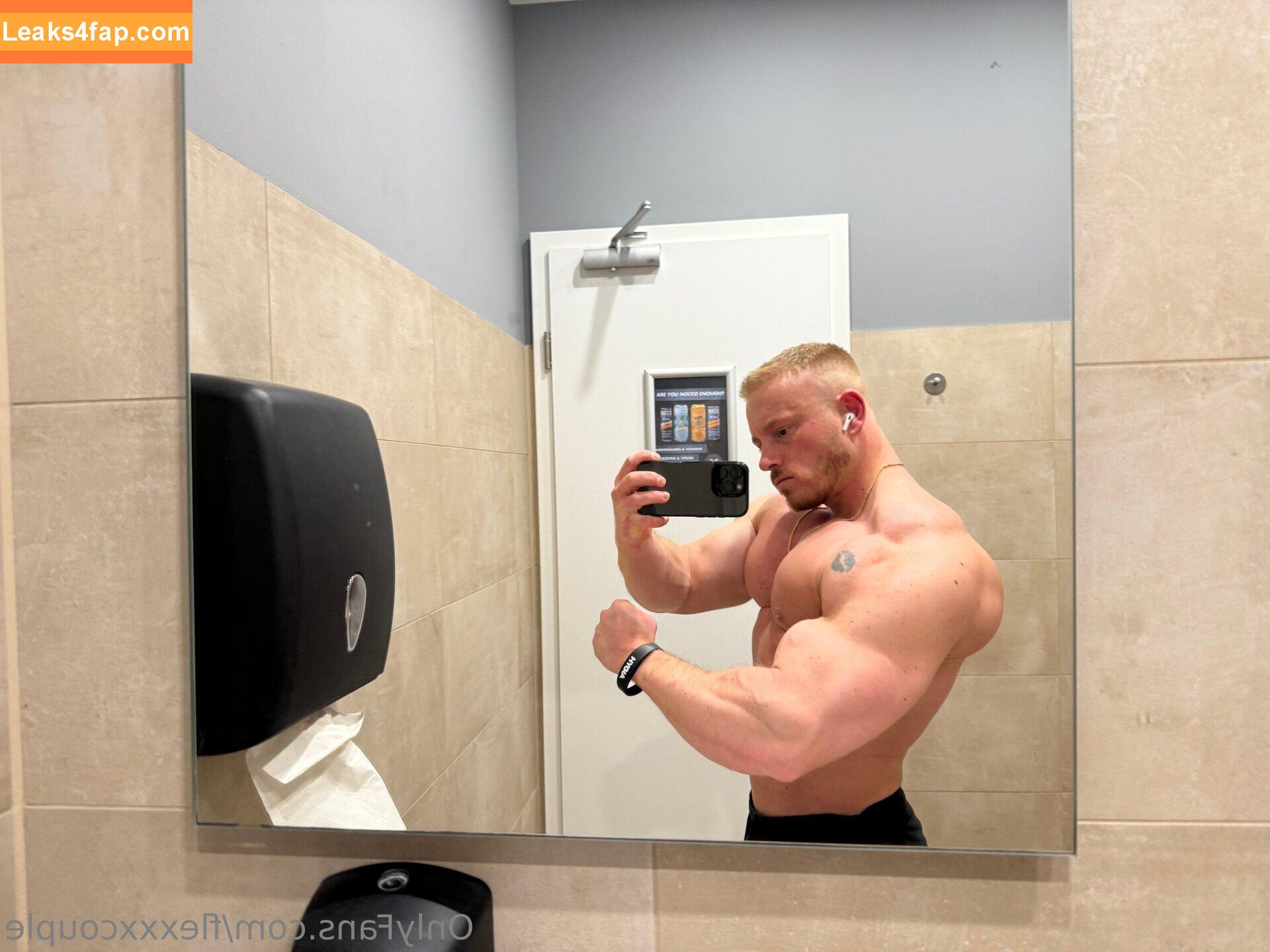 flexxxcouple /  leaked photo photo #0013