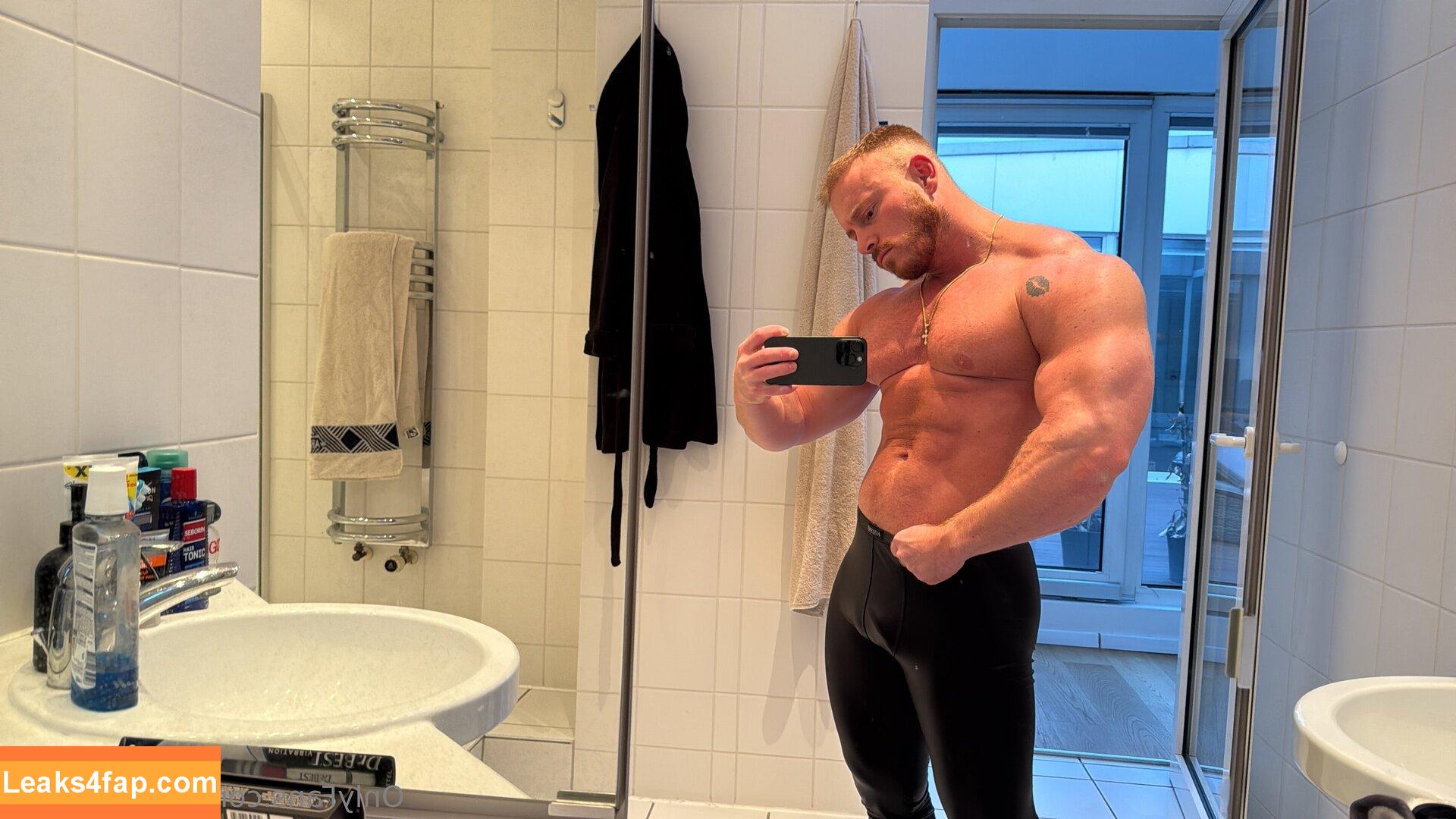 flexxxcouple /  leaked photo photo #0027