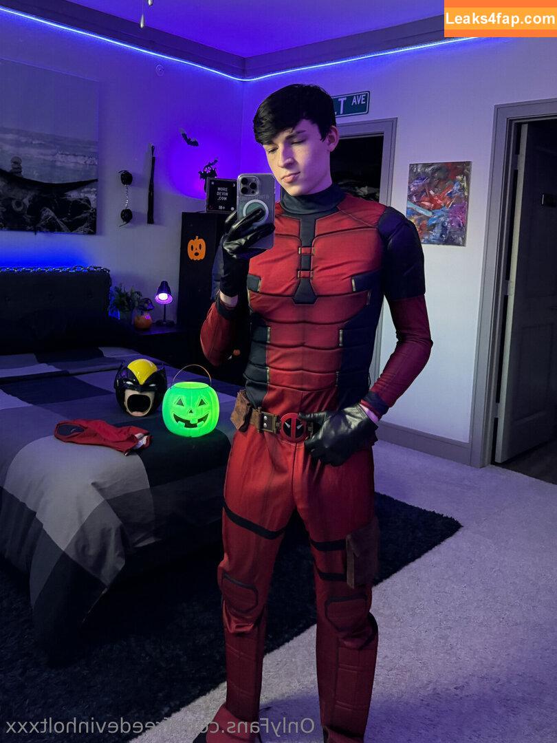 freedevinholtxxx /  leaked photo photo #0012