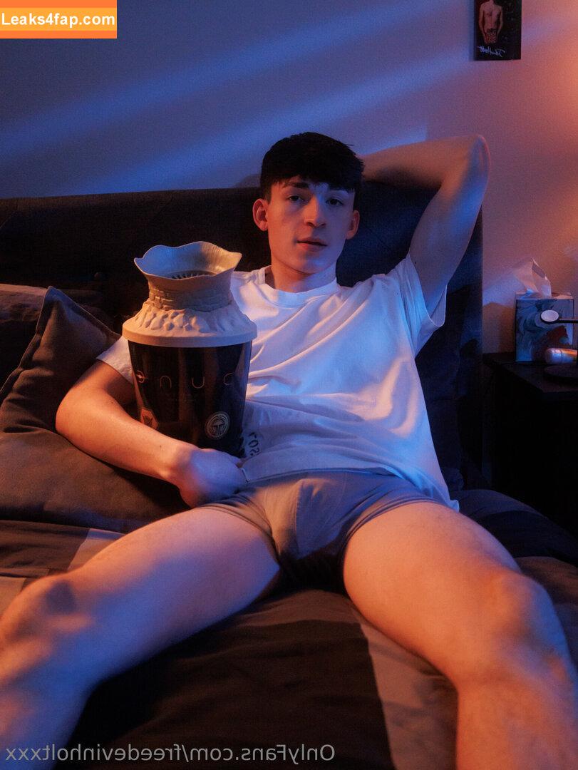 freedevinholtxxx /  leaked photo photo #0021