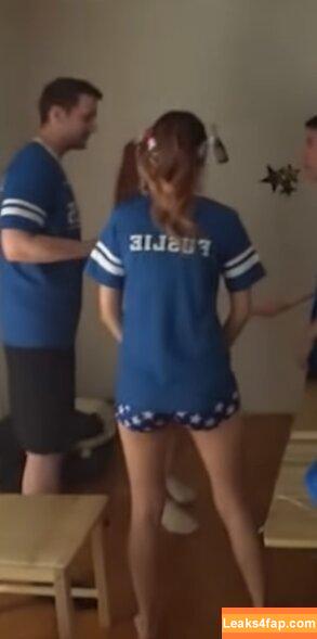 Fuslie / Leslie leaked photo photo #0062