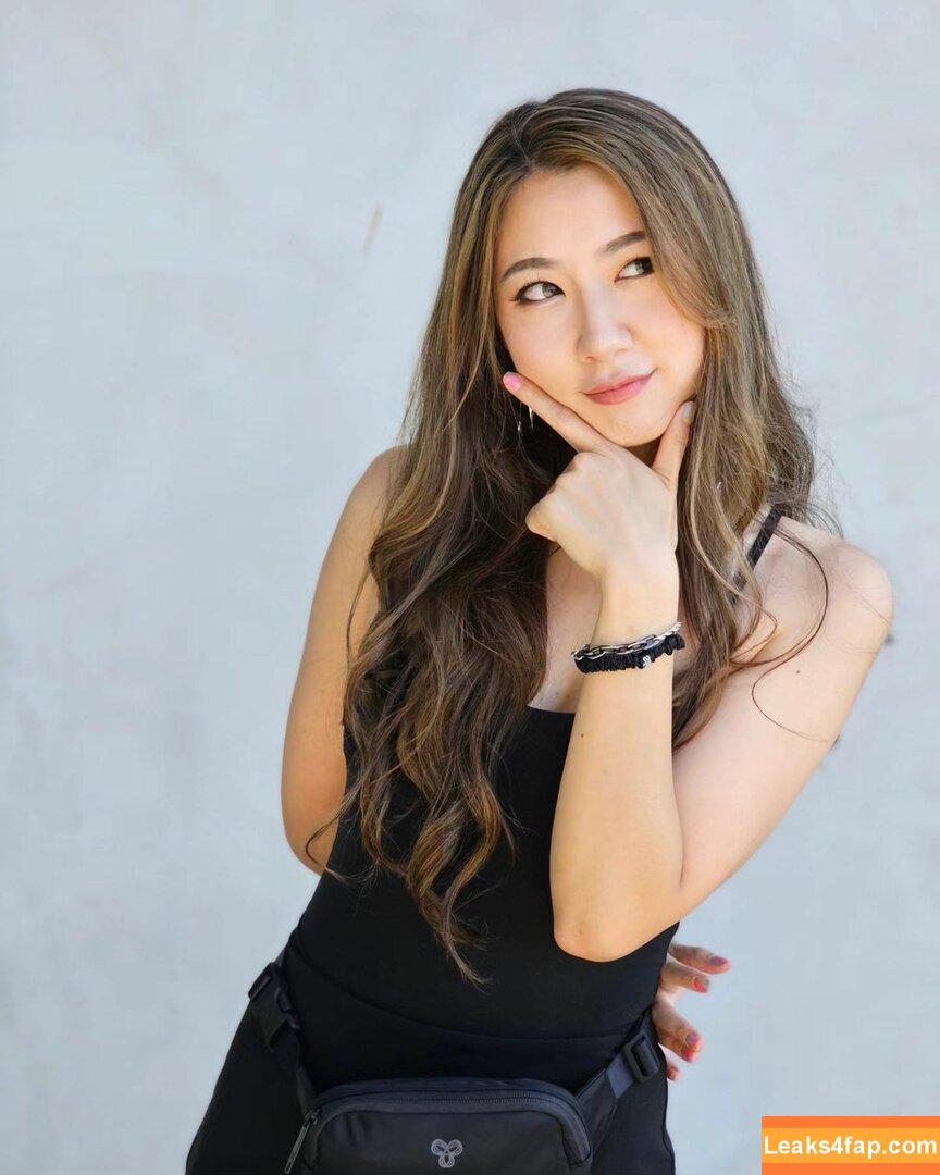 Fuslie / Leslie leaked photo photo #0304