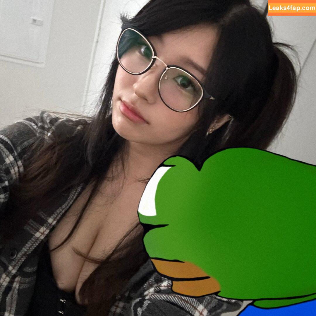 Fuslie / Leslie leaked photo photo #0336